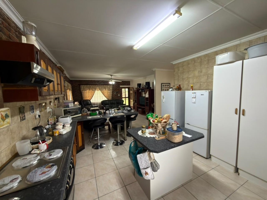 5 Bedroom Property for Sale in Riebeeckstad Free State